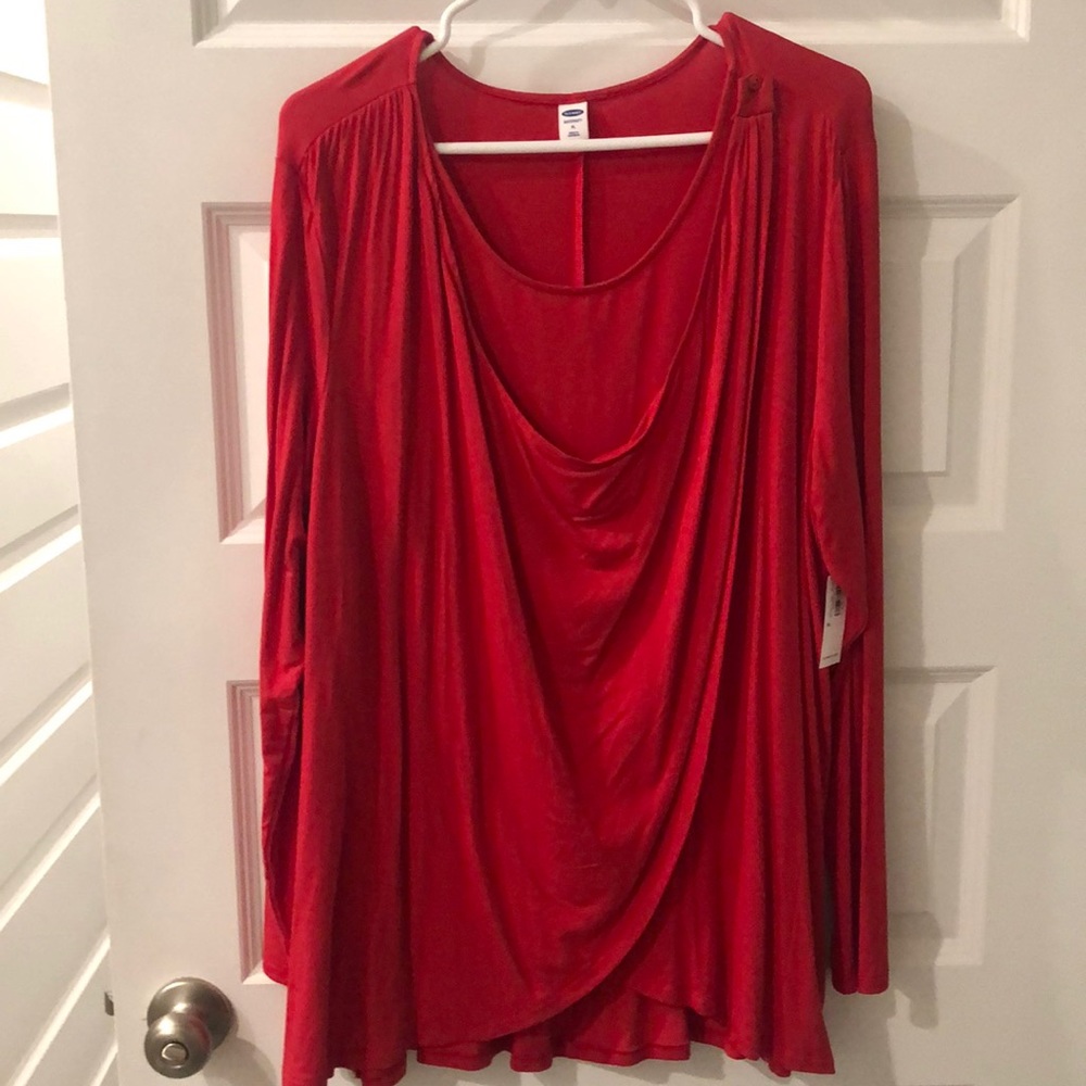 NWT maternity top